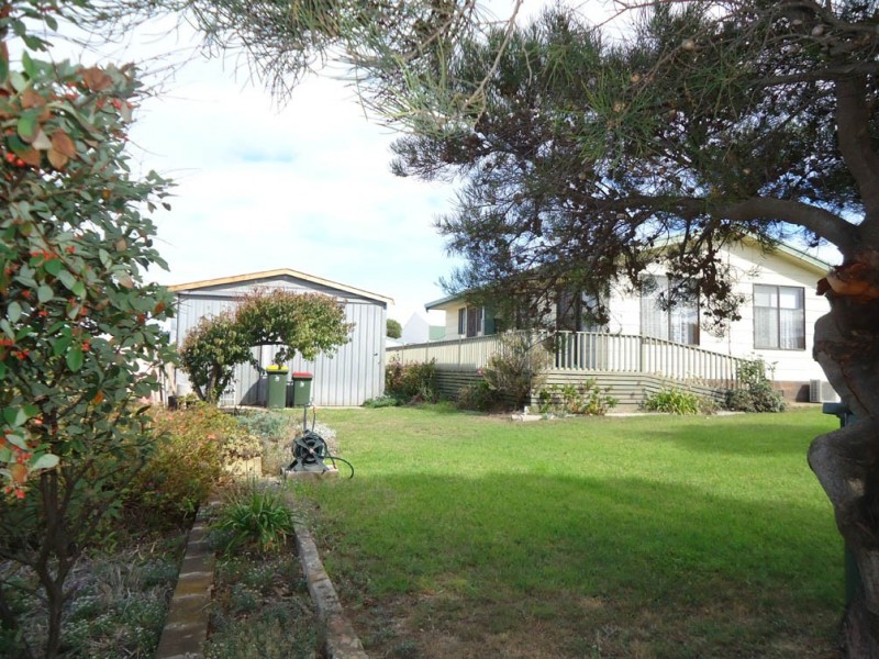 11 Chambers Street, Beachport SA 5280