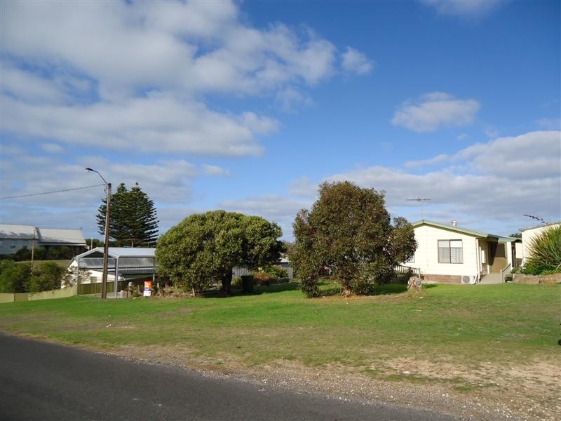 11 Chambers Street, Beachport SA 5280