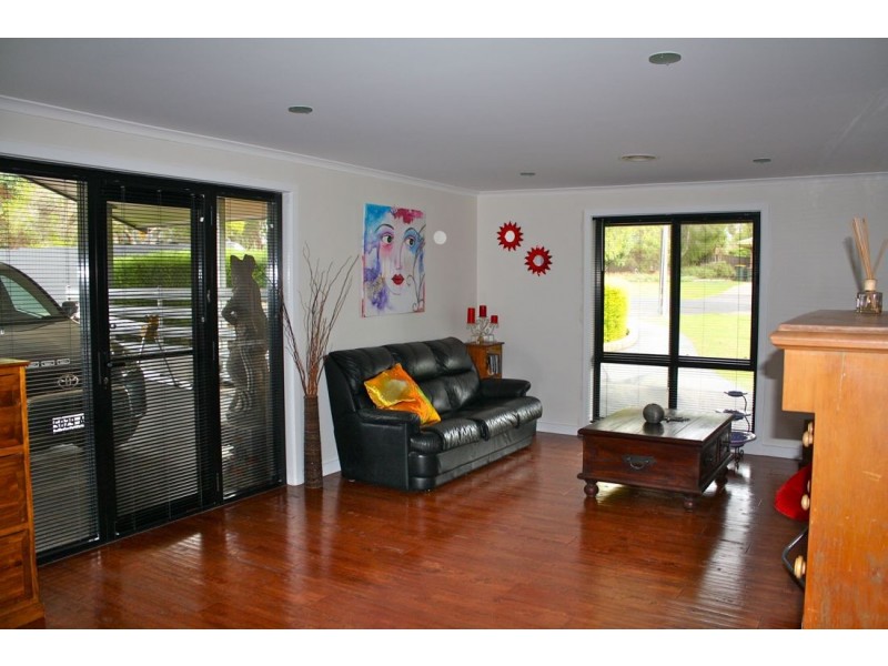 2 Pinkerton Road, Naracoorte SA 5271