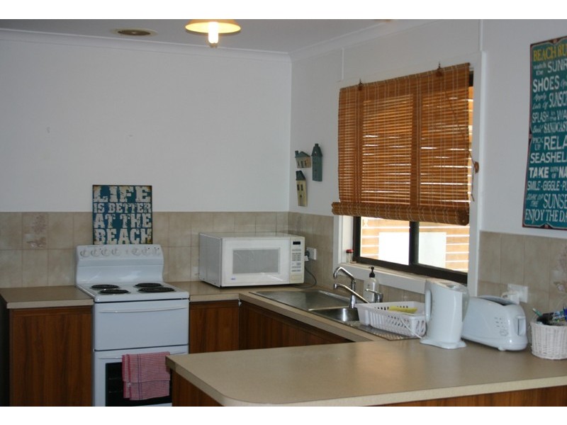 33 Powell Avenue, Robe SA 5276