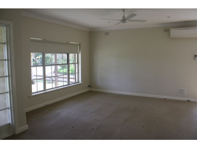 7 Moore Street, Naracoorte SA 5271