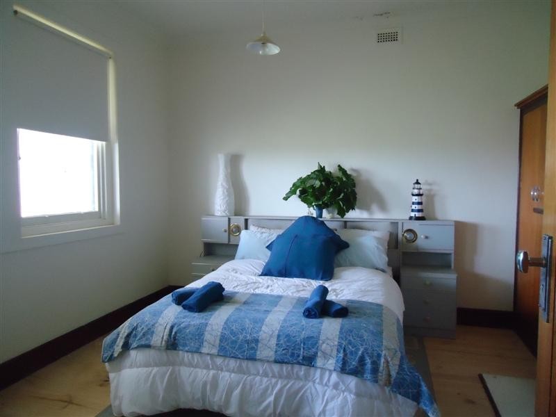 10 Beach Road, Beachport SA 5280