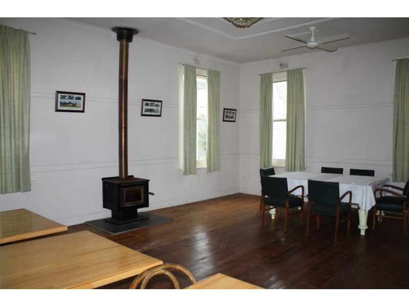 65 * Wallace Street, Apsley VIC 3319