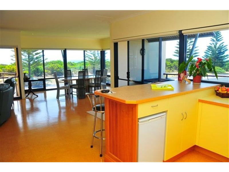 215 Marine Parade, Kingston Se SA 5275