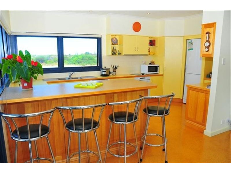 215 Marine Parade, Kingston Se SA 5275