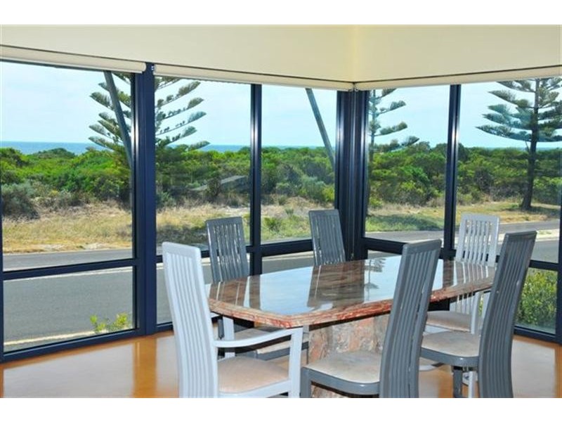 215 Marine Parade, Kingston Se SA 5275