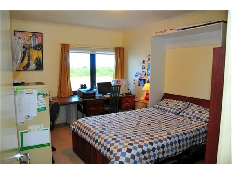 215 Marine Parade, Kingston Se SA 5275