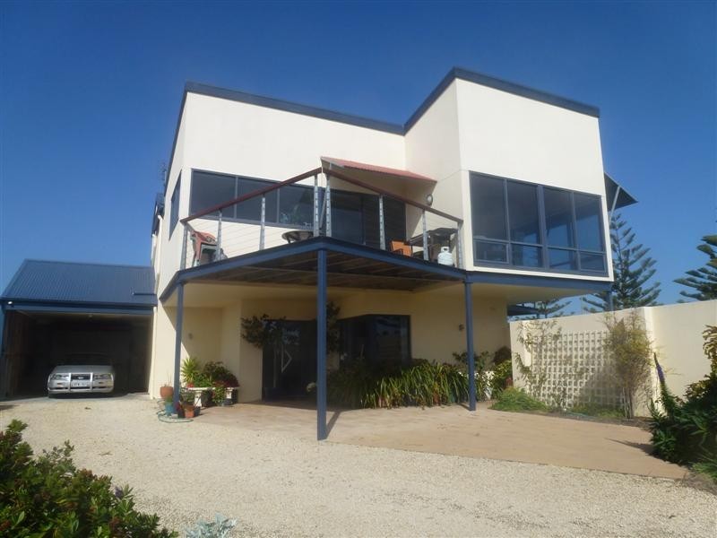 215 Marine Parade, Kingston Se SA 5275