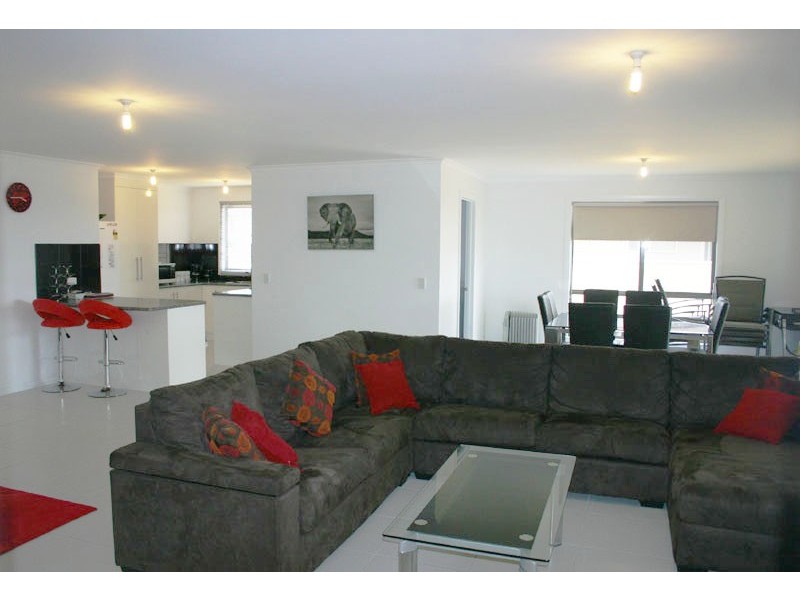 7 Shipard Court, Robe SA 5276