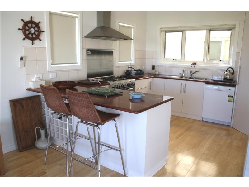 4 Lord Syleham Street, Robe SA 5276