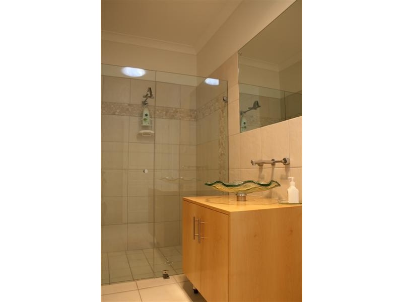 4 Lord Syleham Street, Robe SA 5276