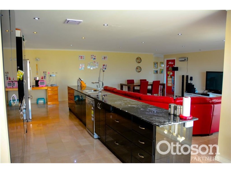 14 Thompson Road, Robe SA 5276
