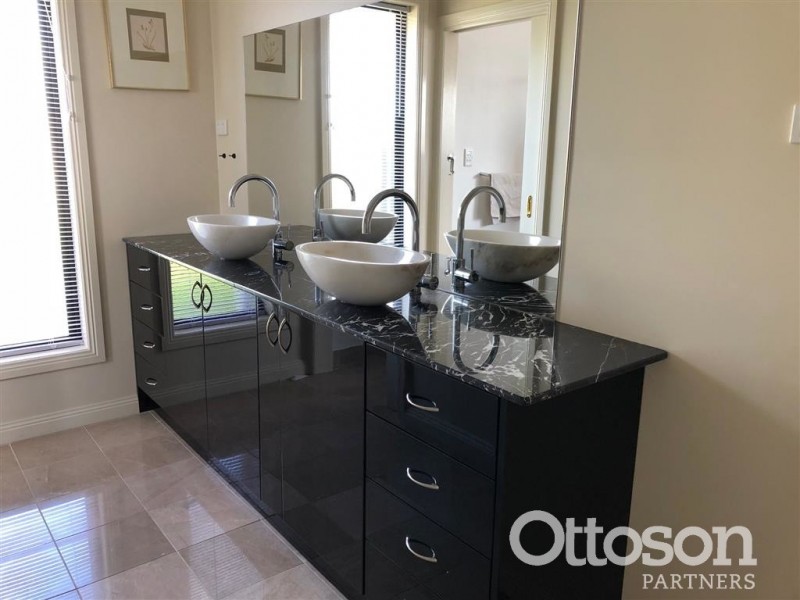 14 Thompson Road, Robe SA 5276