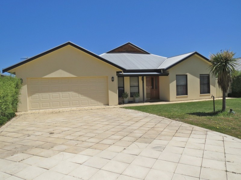 124 Cedar Avenue, Naracoorte SA 5271