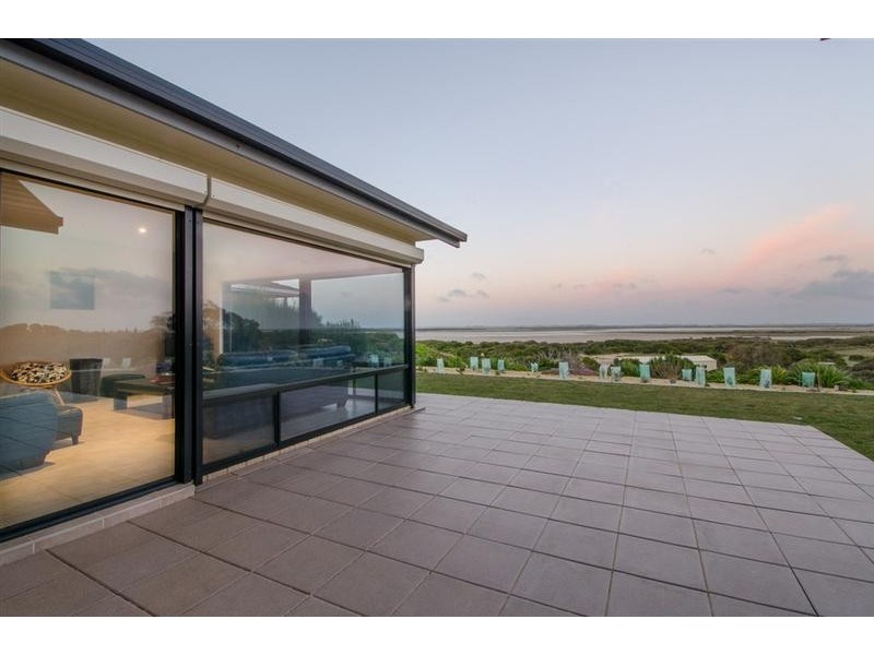 23 Railway Terrace North, Beachport SA 5280