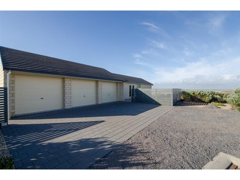 23 Railway Terrace North, Beachport SA 5280