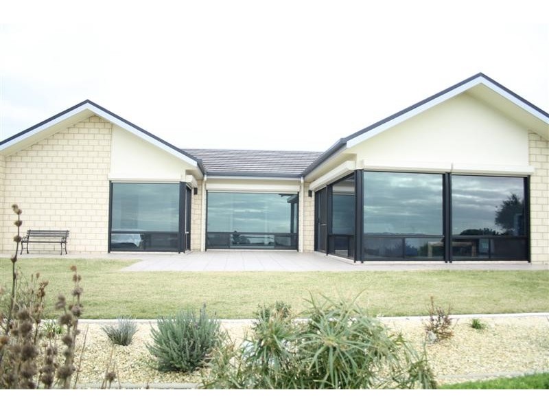 23 Railway Terrace North, Beachport SA 5280