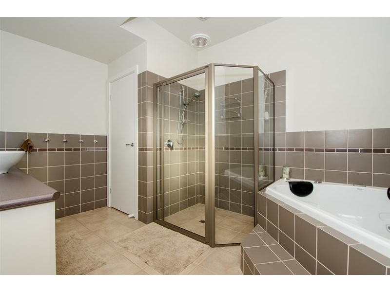 23 Railway Terrace North, Beachport SA 5280