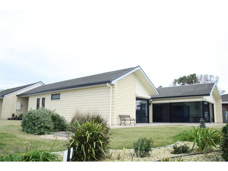 23 Railway Terrace North, Beachport SA 5280