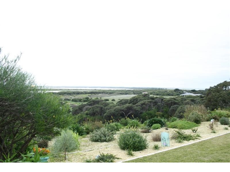 23 Railway Terrace North, Beachport SA 5280
