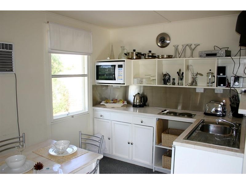 1 and 2 – 11 Woolundry Road, Robe SA 5276