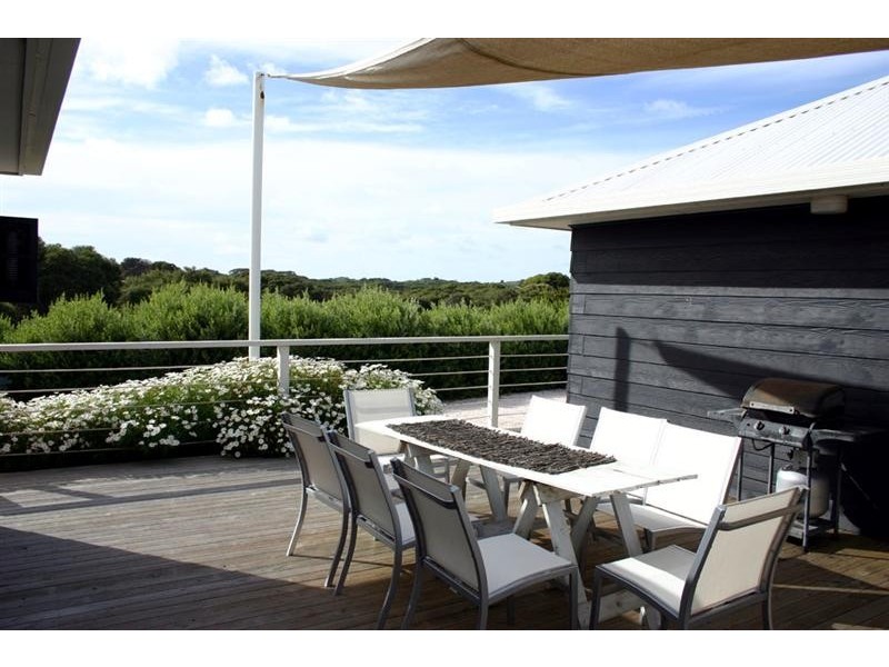 1 and 2 – 11 Woolundry Road, Robe SA 5276