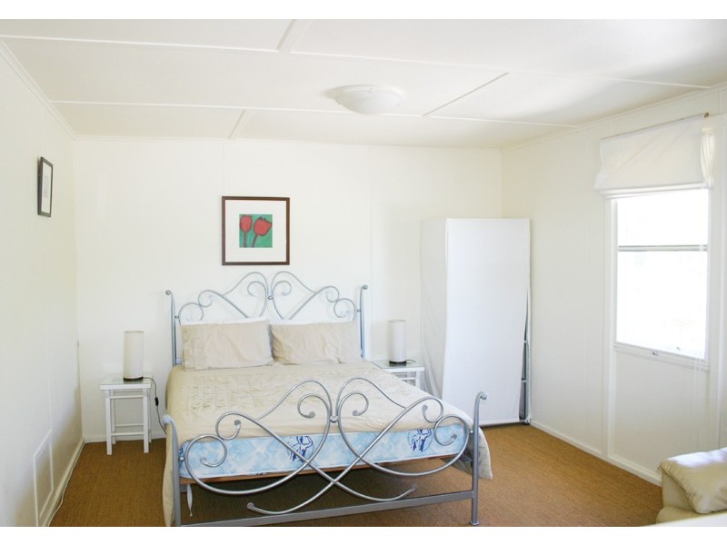 1 and 2 – 11 Woolundry Road, Robe SA 5276