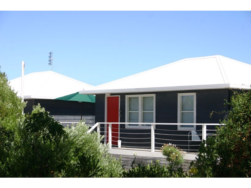 1 and 2 – 11 Woolundry Road, Robe SA 5276