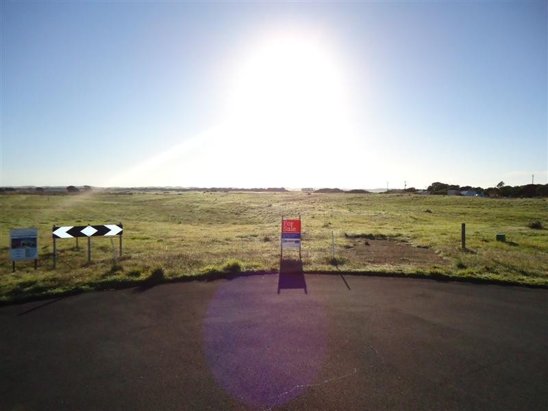 17 Lakeside Drive, Beachport SA 5280