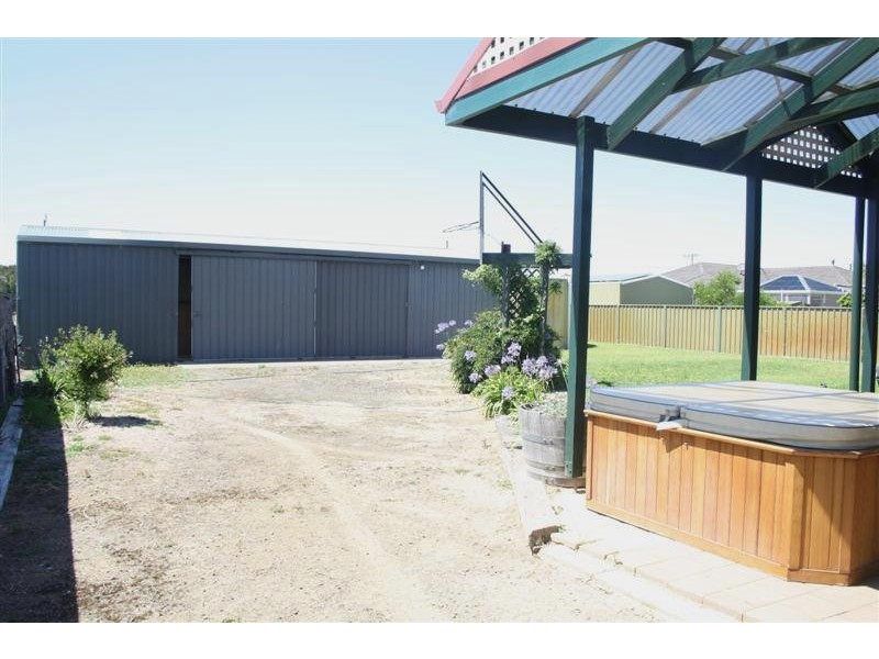 1 Varcoe Street, Beachport SA 5280