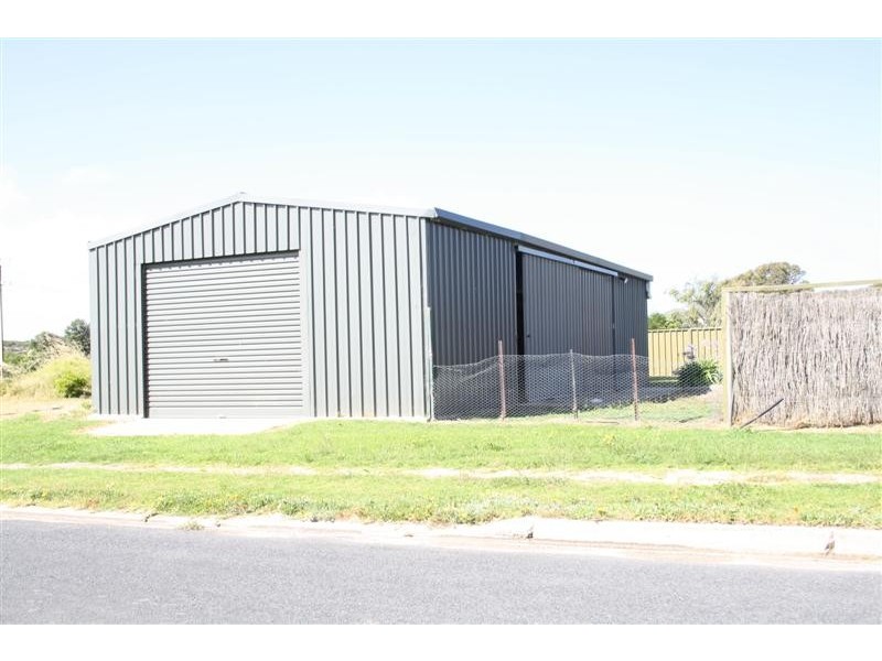 1 Varcoe Street, Beachport SA 5280