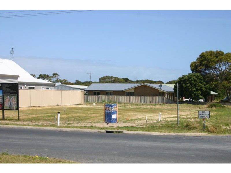 2 Lord Syleham Street, Robe SA 5276