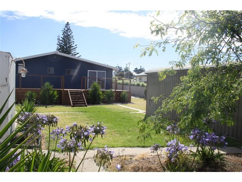3 Chambers Street, Beachport SA 5280