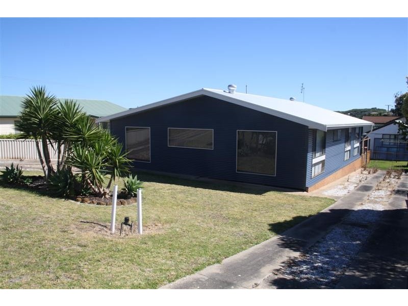 3 Chambers Street, Beachport SA 5280