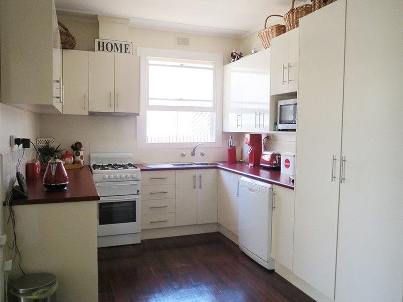 76 Memorial Drive, Naracoorte SA 5271