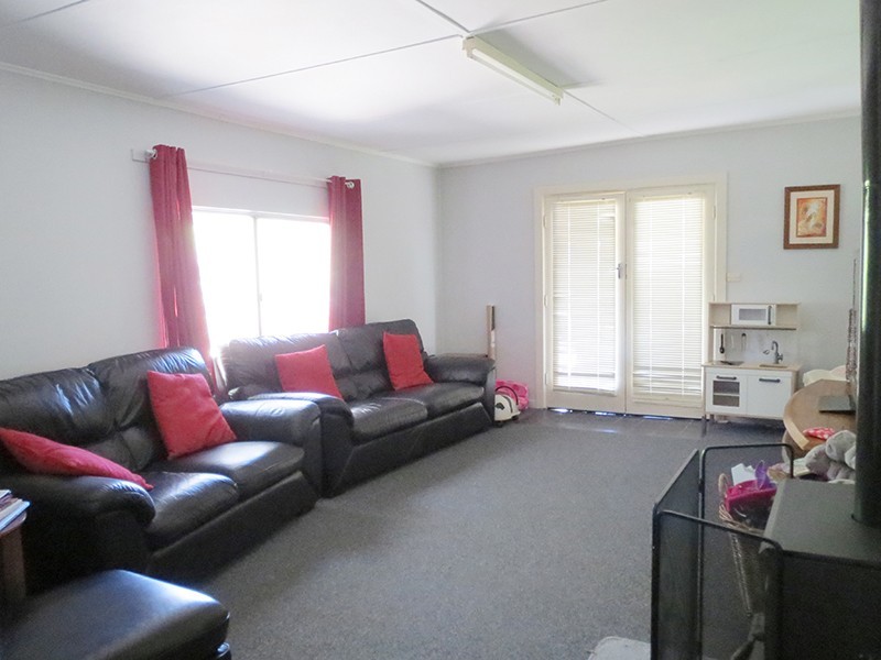 76 Memorial Drive, Naracoorte SA 5271