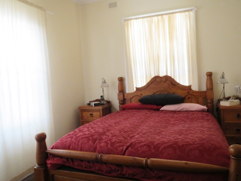 76 Memorial Drive, Naracoorte SA 5271