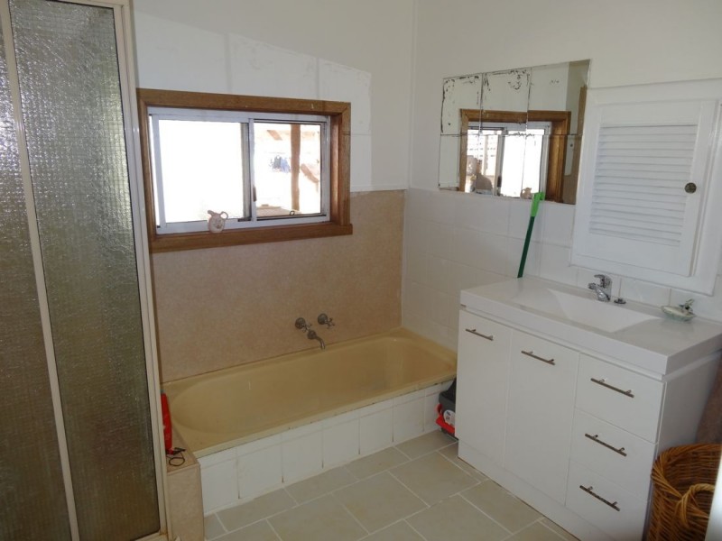 113 Jim Whitehead Road, Edenhope VIC 3318