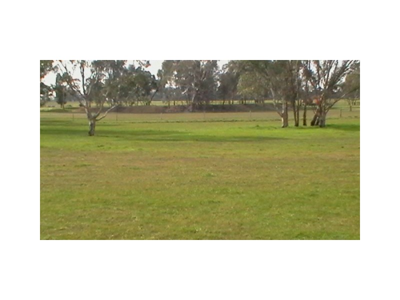 113 Jim Whitehead Road, Edenhope VIC 3318