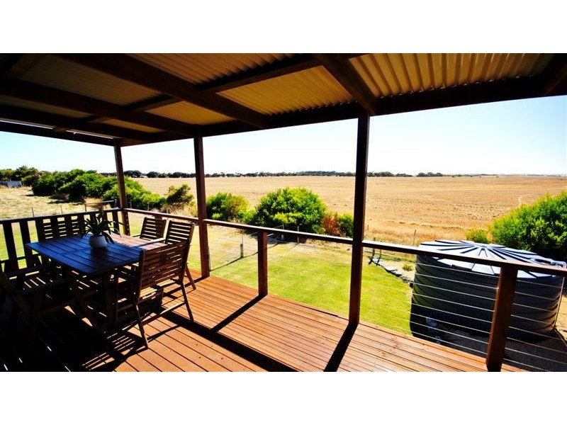 11 Sail Street, Boatswain Point SA 5275