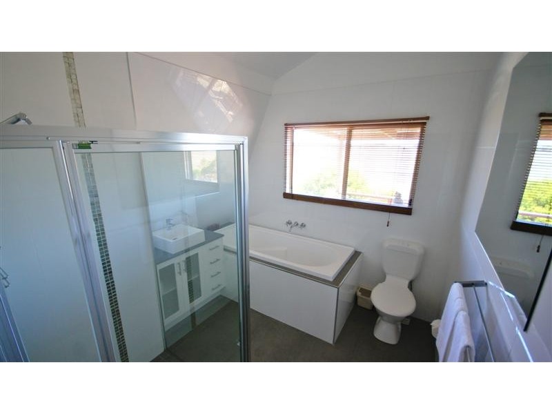 11 Sail Street, Boatswain Point SA 5275