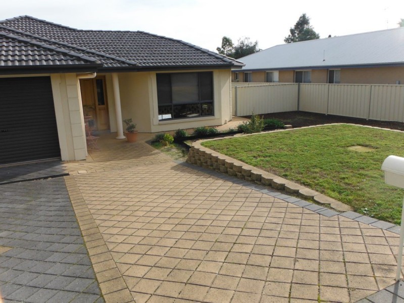 116 Cedar Avenue, Naracoorte SA 5271