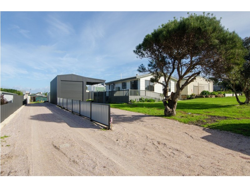 11 Chambers Street, Beachport SA 5280