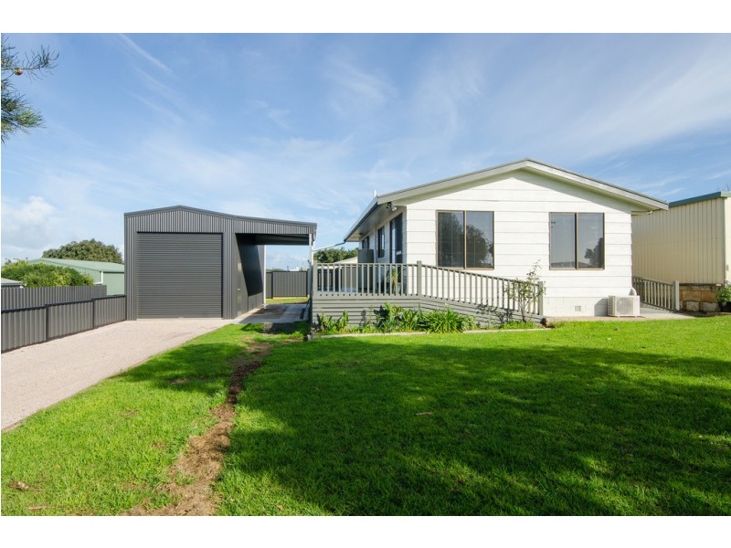 11 Chambers Street, Beachport SA 5280