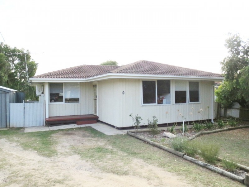 6 Moore Street, Naracoorte SA 5271