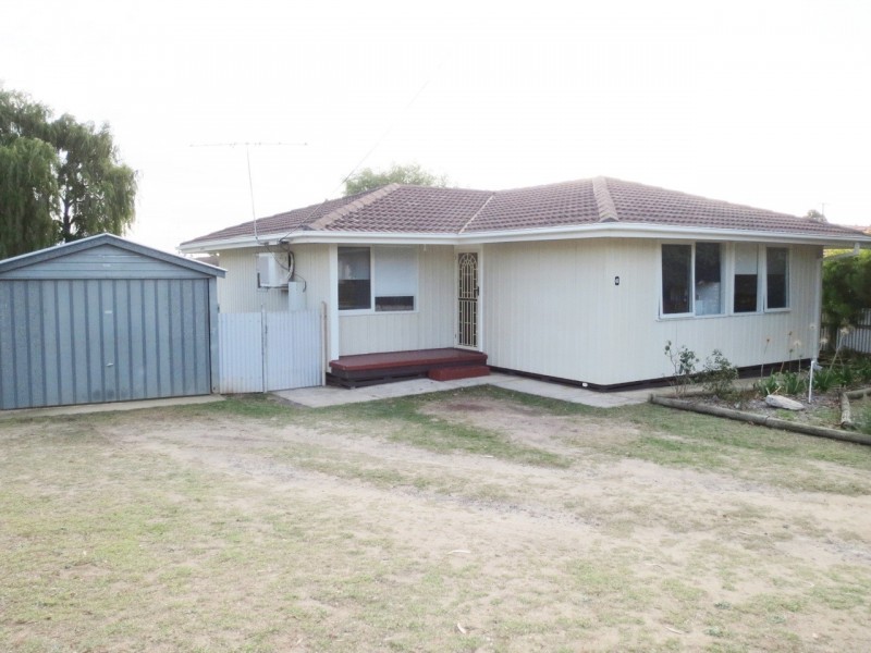 6 Moore Street, Naracoorte SA 5271
