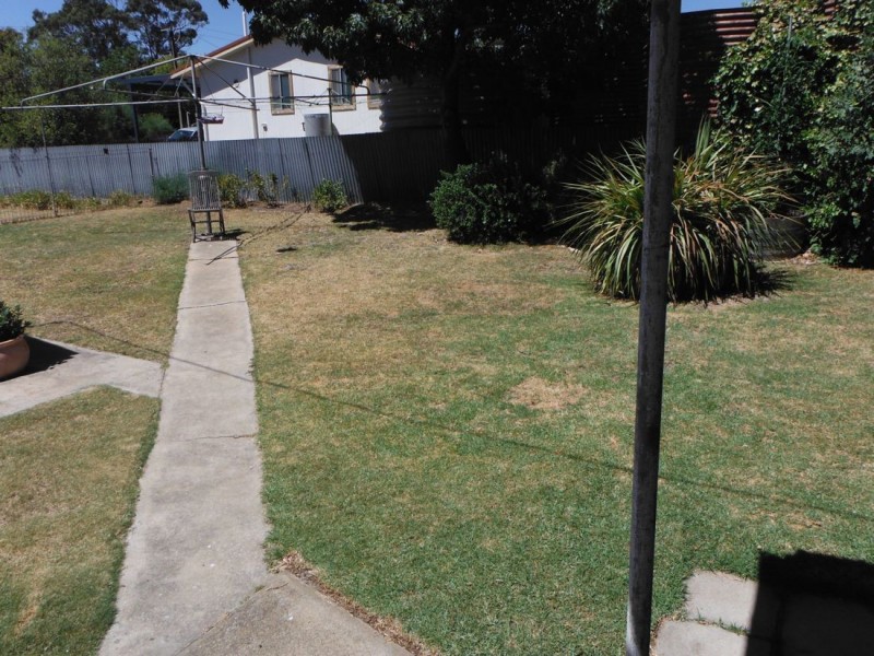 9 Adelaide Ave, Naracoorte SA 5271