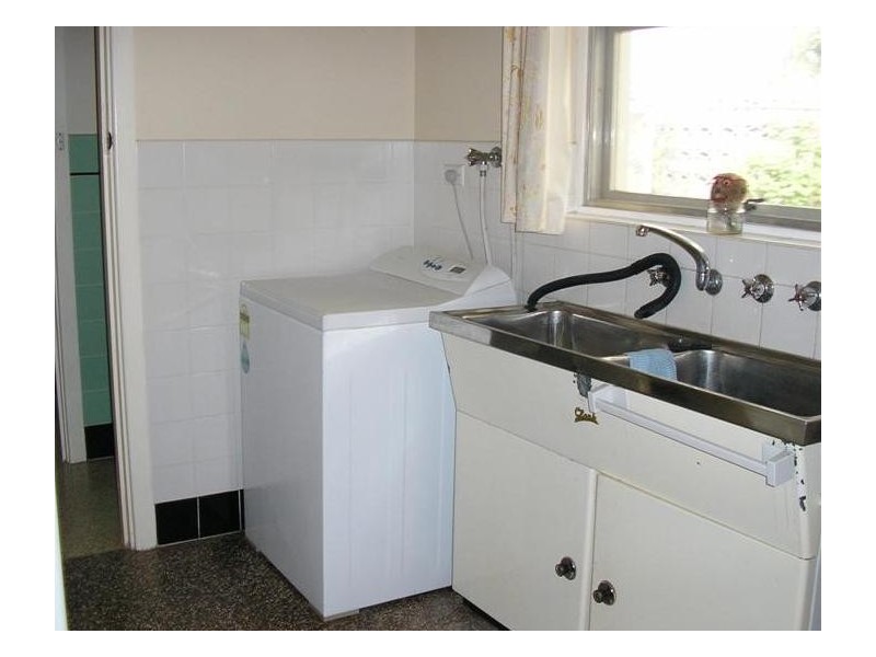 16 Cassells Street, Millicent SA 5280