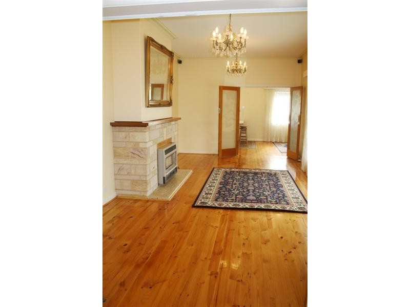 41 Adelaide Road, Millicent SA 5280