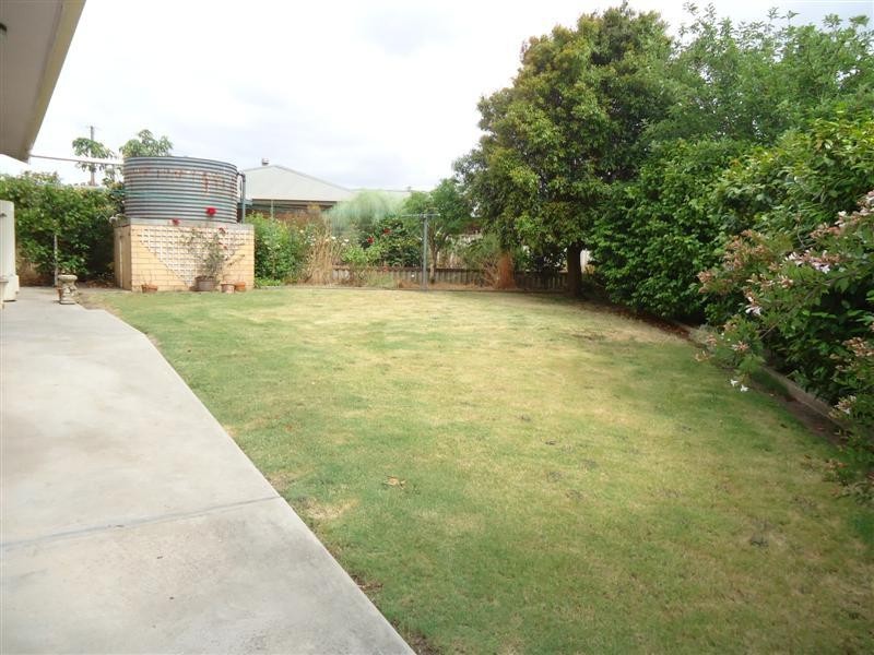 19 Hutchesson Street, Millicent SA 5280